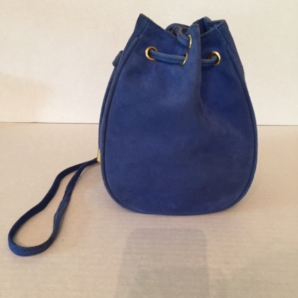 DONNA KARAN blue suede cross body bucket bag - Picture 6 of 6